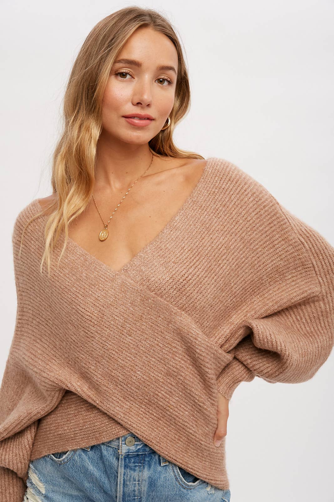 CROSSOVER RIBBED PULLOVER