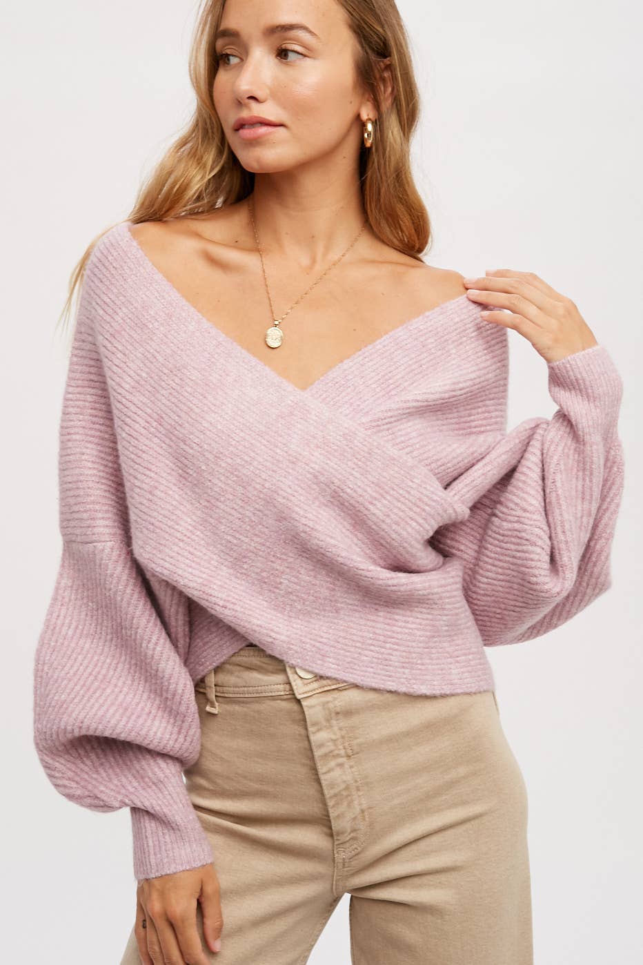 CROSSOVER RIBBED PULLOVER