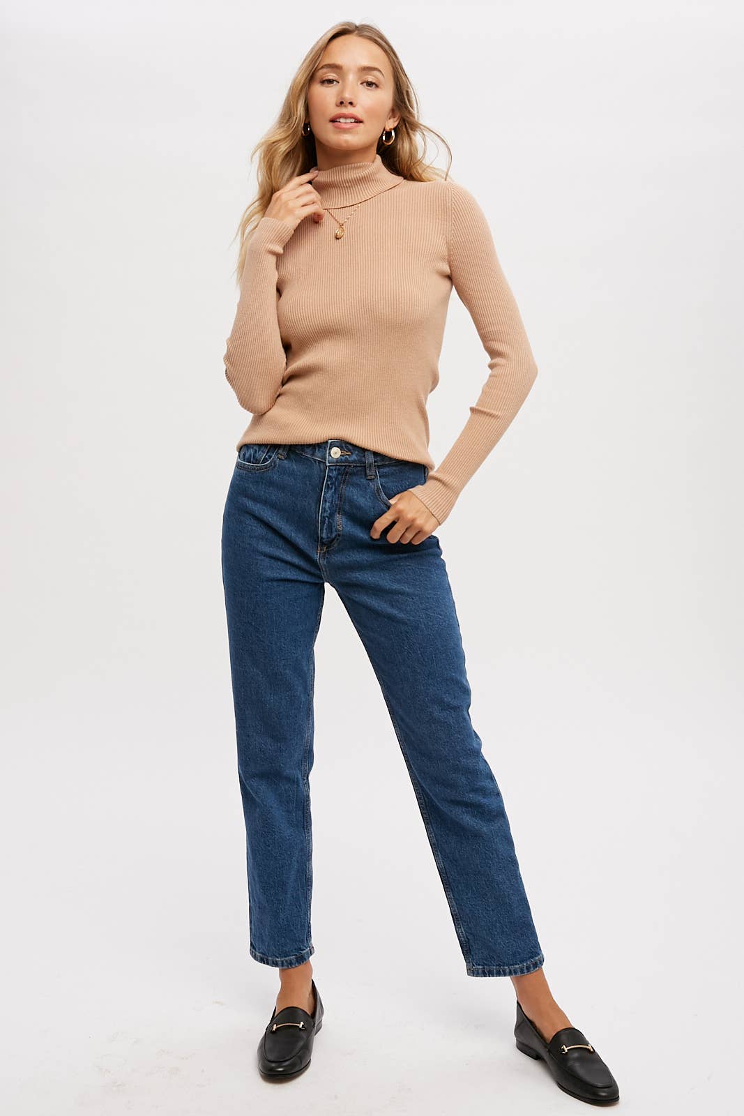 ESSENTIAL RIB TURTLE NECK PULLOVER